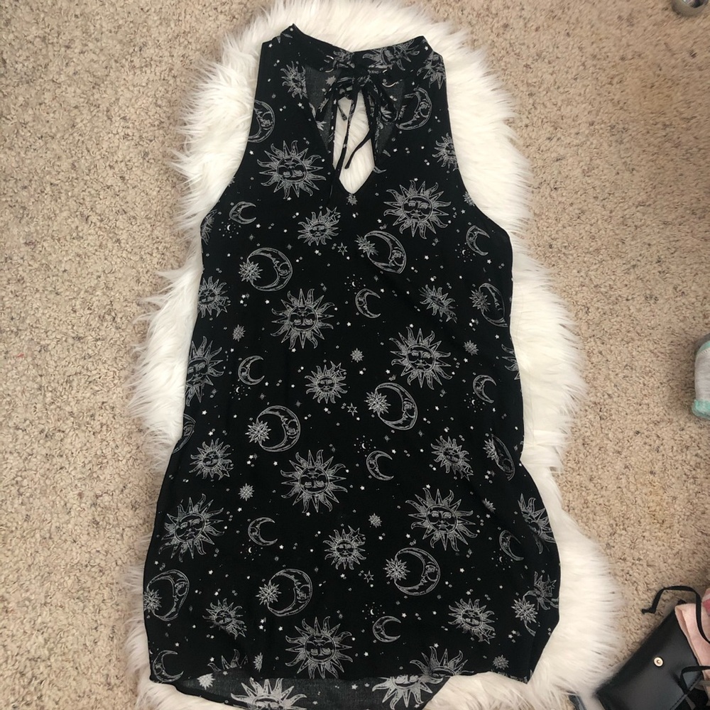XS Kendall and Kylie dress